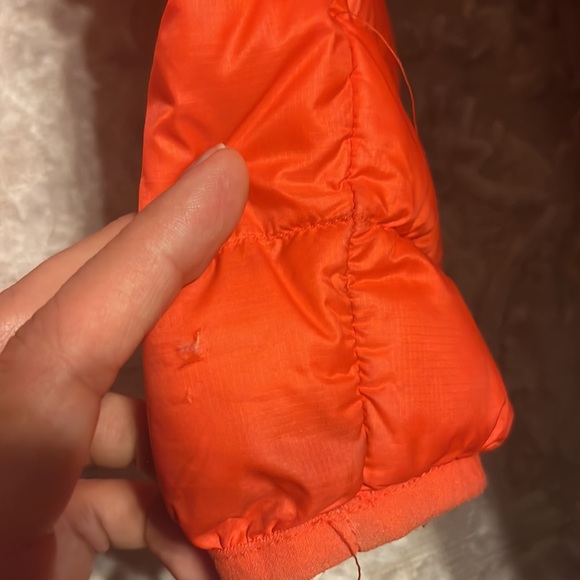 Roots - super bright orange 🍊 extra small down filled packable jacket! - Picture 5 of 5